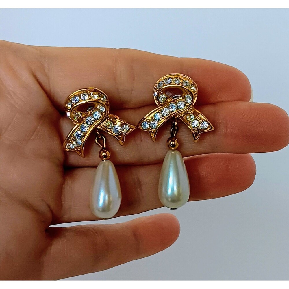 Clear Rhinestone Gold Tone Bow Faux Pearl Dangle Post Earrings Vintage 1.75 in - Picture 10 of 11